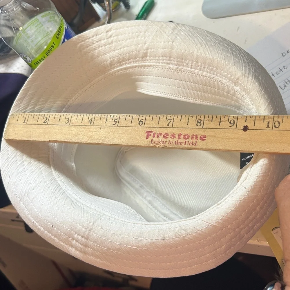 NWT Fedora Hat Unisex White Size M